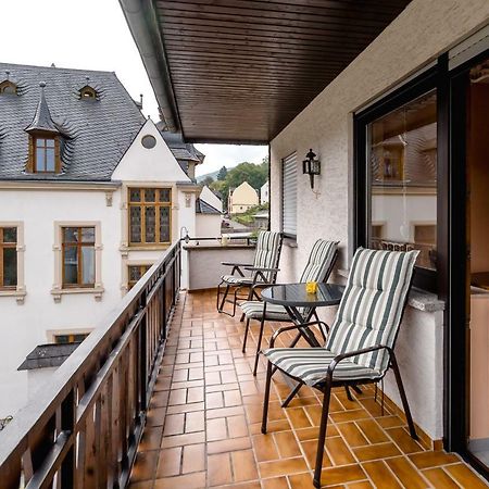 Ferienweingut Goebel Villa Трабен-Трарбах Екстериор снимка